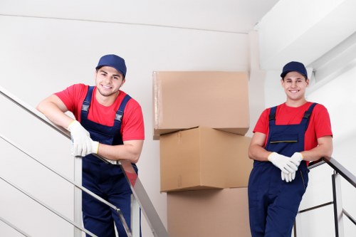 Residential removals planning near Chiswick streets and parking