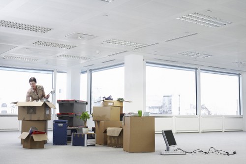 Commercial and domestic moving support for Chiswick customers